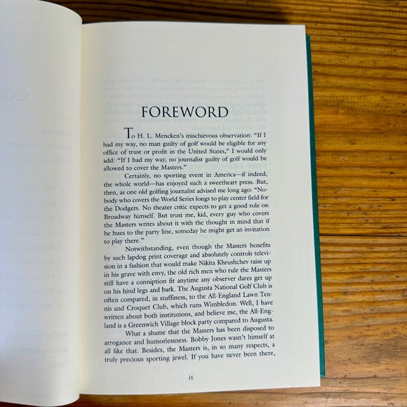 Golf Lover’s Bundle – St Andrews Flask, Augusta Book + Vintage Tees - Picture 14 of 15